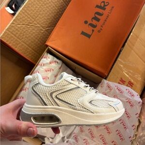 Link White  Mesh kids Sneakers